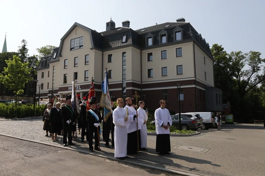 KEP w Katowicach. Msza św. w sanktuarium w Piekarach Śląskich