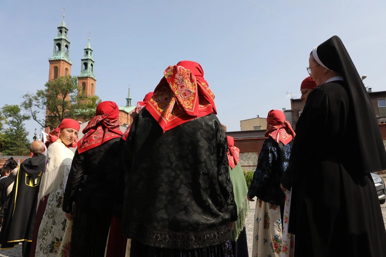 KEP w Katowicach. Msza św. w sanktuarium w Piekarach Śląskich