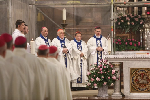 KEP w Katowicach. Msza św. w sanktuarium w Piekarach Śląskich