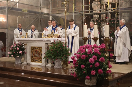 KEP w Katowicach. Msza św. w sanktuarium w Piekarach Śląskich