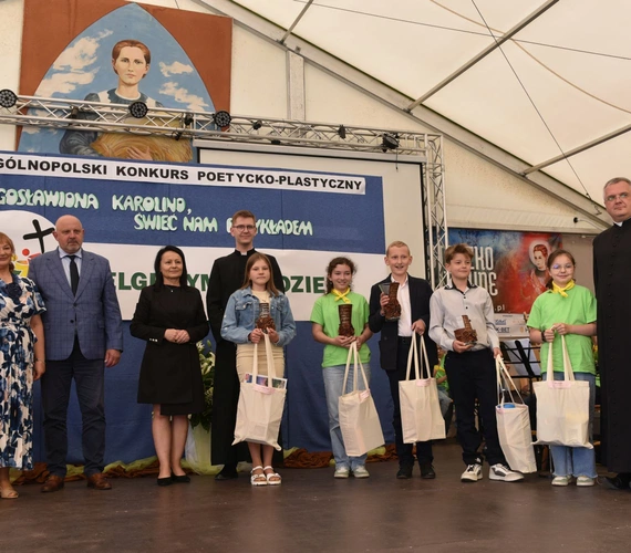 Konkurs o bł. Karolinie