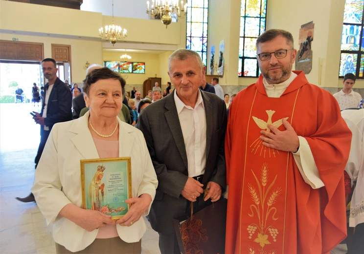 Diament, złoto i srebro - kolory miłości małżeńskiej