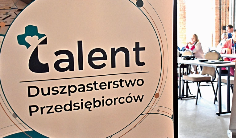 Organizują  dla ludzi biznesu konferencje, rekolekcje, pielgrzymki,  a także warsztaty.