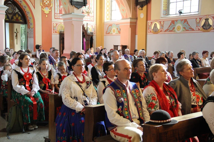 Pielgrzymka ze Sromowiec do kościoła jubileuszowego w Szczawnicy