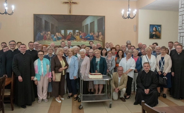 Słuchacze i wykładowcy spotkają się w październiku.