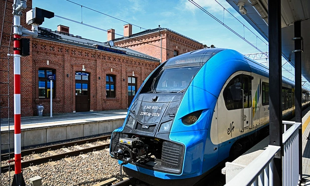 Koleje Śląskie. Bezpośrednie połączenia Częstochowa – Krakow i zmiany w rozkładzie jazdy