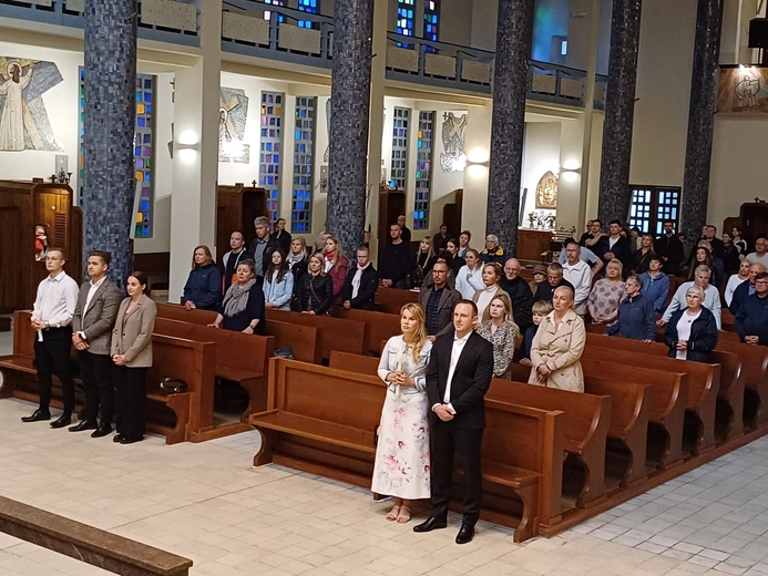 Pięciu mężczyzn przyjęło w Gdyni chrzest i bierzmowanie