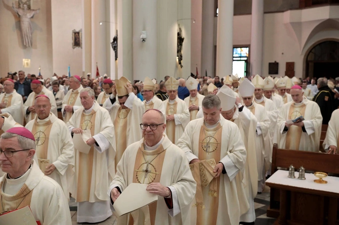 Msza św. dziękczynna z okazji 100-lecia archidiecezji