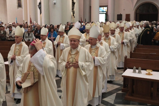 Msza św. dziękczynna z okazji 100-lecia archidiecezji