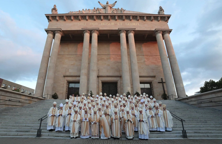 Msza św. dziękczynna z okazji 100-lecia archidiecezji
