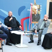 Legendarnego radomskiego duszpasterza wspominano w Kamienicy Deskurów. 