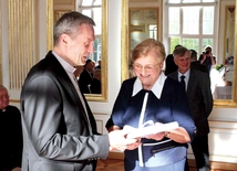  Podziękowania duszpasterzowi DPA składa prof. Krystyna Czaja.