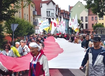 To był radosny pochód ulicami miasta, z jasnym przekazem promującym wartosci rodzinne, pro-life i miłość do ojczyzny.