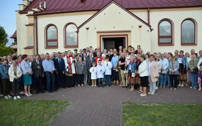 Rozbudowa kościoła w Małęczynie