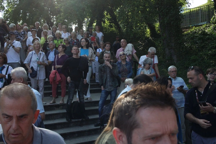 Odsłonięcie rzeźby Ewy Demarczyk nad Stawkiem Zamkowym