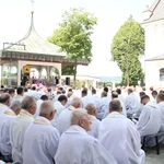 Pielgrzymka tarnowskich kapłanów do Tuchowa