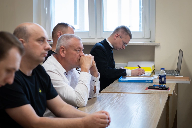 Kurs dla kandydatów na nadzwyczajnych szafarzy Komunii św.