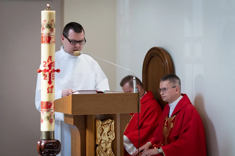 Kurs dla kandydatów na nadzwyczajnych szafarzy Komunii św.