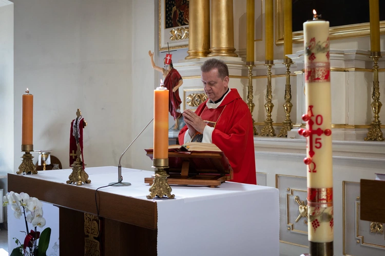 Kurs dla kandydatów na nadzwyczajnych szafarzy Komunii św.