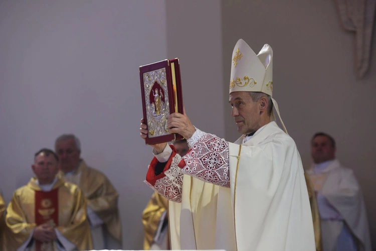 100 lat parafii św. Antoniego w Gołkowicach