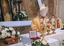 Wprowadzenie relikwii św. Antoniego do kościoła w Nowym Kazanowie