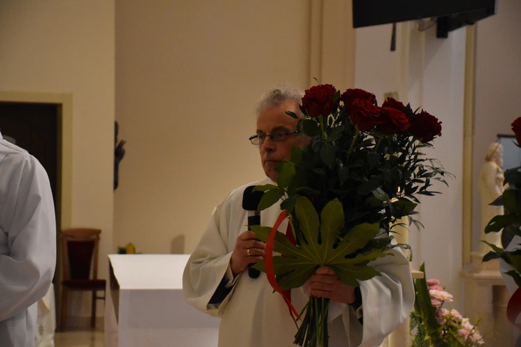 Promocja nowych nadzwyczajnych szafarzy Komunii Świętej 