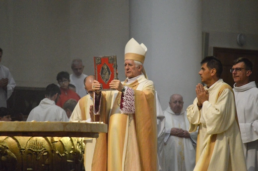 Dekanaty w archikatedrze