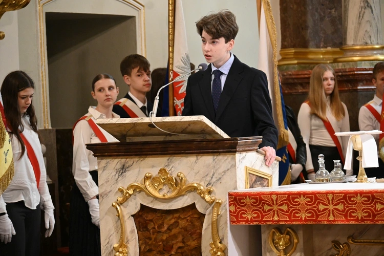 Pielgrzymka szkół im. Jana Pawła II