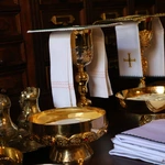 Płock. XII Ogólnopolska Pielgrzymka Nadzwyczajnych Szafarzy Komunii Świętej - cz.I