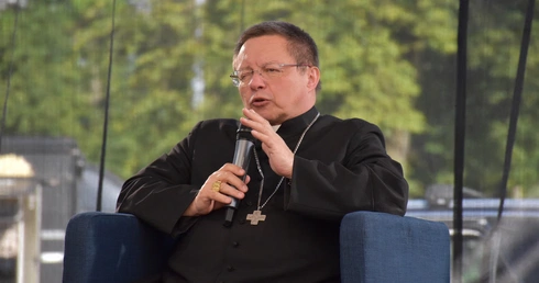 Kard. Ryś do młodych: Kościół to nie szemranina