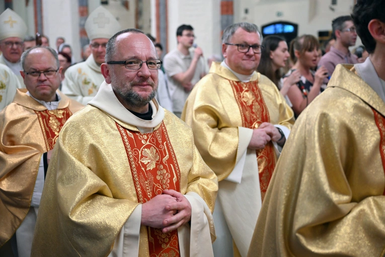 Złoty jubileusz święceń kapłańskich biskupa Edwarda Dajczaka
