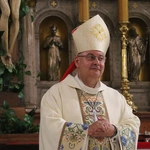 Płock. XII Ogólnopolska Pielgrzymka Nadzwyczajnych Szafarzy Komunii Świętej - cz.II