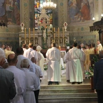 Płock. XII Ogólnopolska Pielgrzymka Nadzwyczajnych Szafarzy Komunii Świętej - cz.II