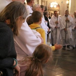 Płock. XII Ogólnopolska Pielgrzymka Nadzwyczajnych Szafarzy Komunii Świętej - cz.II