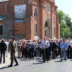 Płock. XII Ogólnopolska Pielgrzymka Nadzwyczajnych Szafarzy Komunii Świętej - cz. III