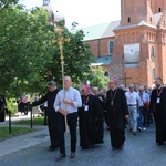 Płock. XII Ogólnopolska Pielgrzymka Nadzwyczajnych Szafarzy Komunii Świętej - cz. III
