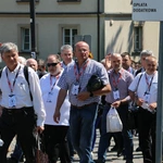 Płock. XII Ogólnopolska Pielgrzymka Nadzwyczajnych Szafarzy Komunii Świętej - cz. III