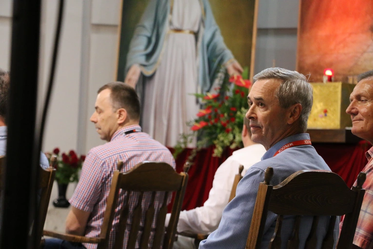 Płock. XII Ogólnopolska Pielgrzymka Nadzwyczajnych Szafarzy Komunii Świętej - cz. III