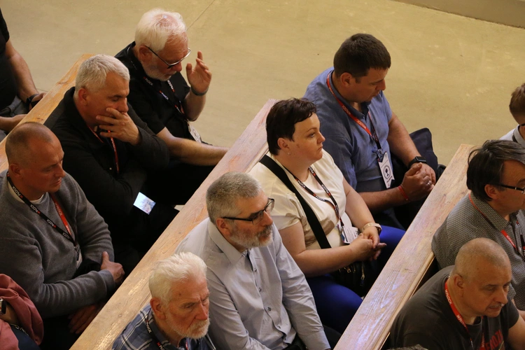 Płock. XII Ogólnopolska Pielgrzymka Nadzwyczajnych Szafarzy Komunii Świętej - cz. III