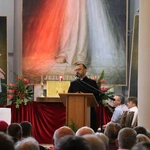 Płock. XII Ogólnopolska Pielgrzymka Nadzwyczajnych Szafarzy Komunii Świętej - cz. III