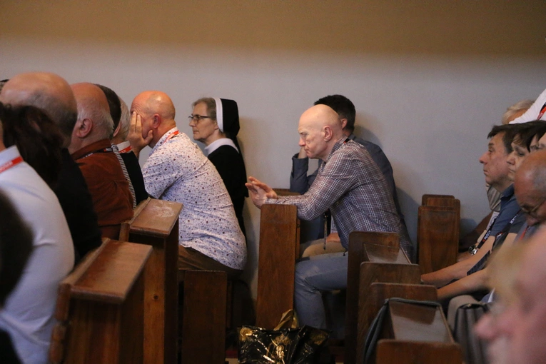 Płock. XII Ogólnopolska Pielgrzymka Nadzwyczajnych Szafarzy Komunii Świętej - cz. III