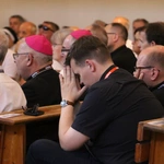 Płock. XII Ogólnopolska Pielgrzymka Nadzwyczajnych Szafarzy Komunii Świętej - cz. III