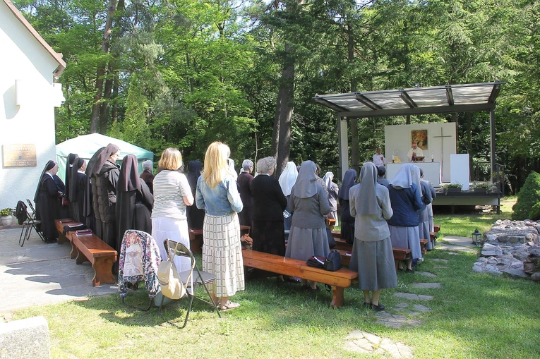 Pielgrzymka sióstr konsekrowanych