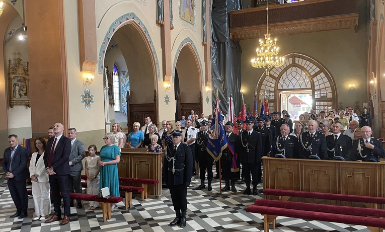 Wspólna modlitwa samorządowców i strażaków