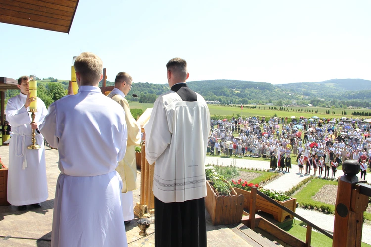 Stary Sącz. Diecezjalne Święto Rodziny 2025