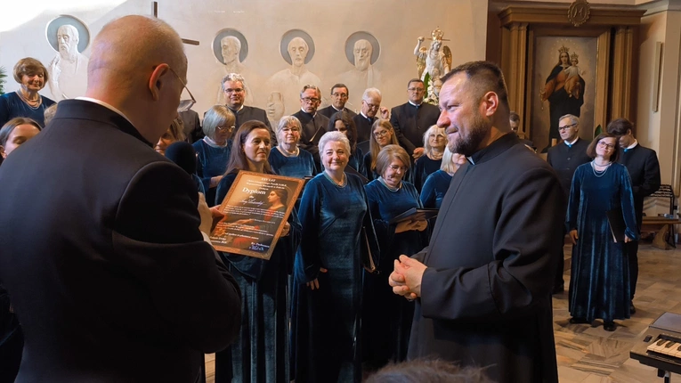 Chór parafii NMP Wspomożenia Wiernych w Zalesiu Dolnym
