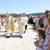 Świadectwo rodzin, apel biskupa i medaliści w służbie Królestwu Bożemu