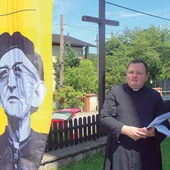 Ksiądz Michał Chmiel jest moderatorem diecezjalnym Ruchu Światło–Życie, duszpasterzem w parafii św. Katarzyny w Tarnowskich Górach-Lasowicach, należy też m.in. do diecezjalnego Zespołu ds. Formacji Młodzieży. Propozycje Ruchu można znaleźć na stronie gliwice.oaza.pl. 