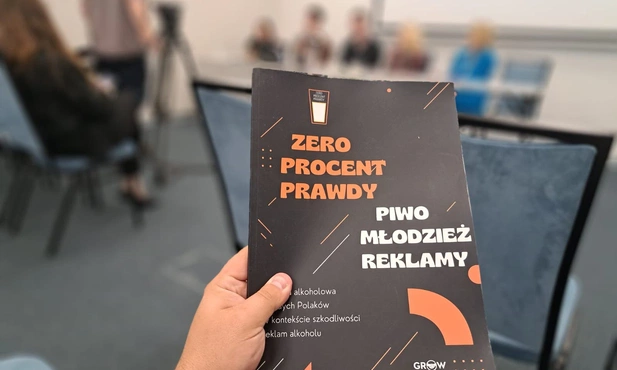 Raport "Zero procent prawdy" alarmuje. Młodzi coraz częściej sięgają po alkohol