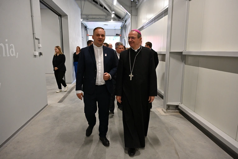 Otwarcie magazynu Caritas AG